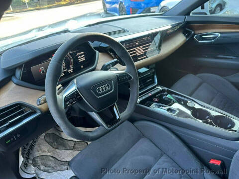 2023 Audi e-tron GT quattro Premium Plus