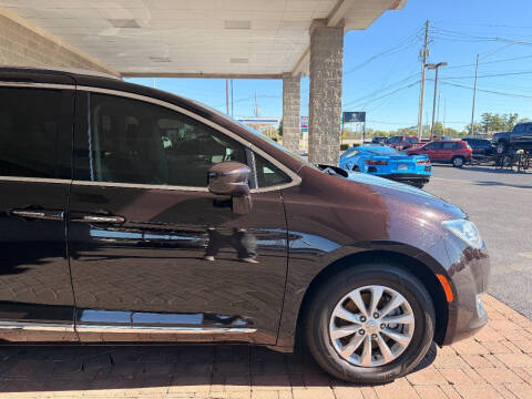 2019 Chrysler Pacifica Touring L 35th Anniversary