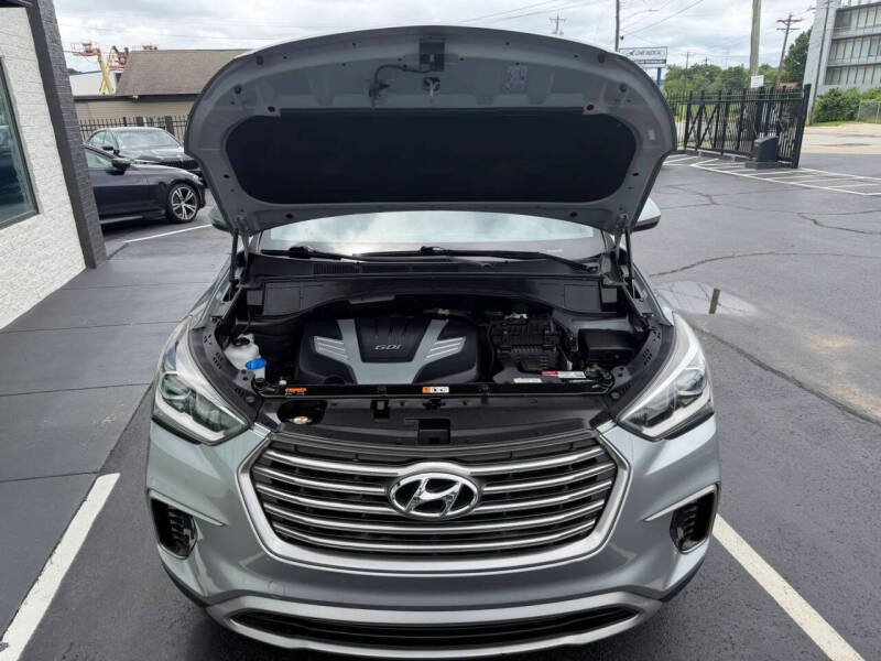 2018 Hyundai Santa Fe SE