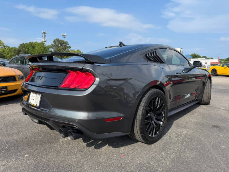2020 Ford Mustang