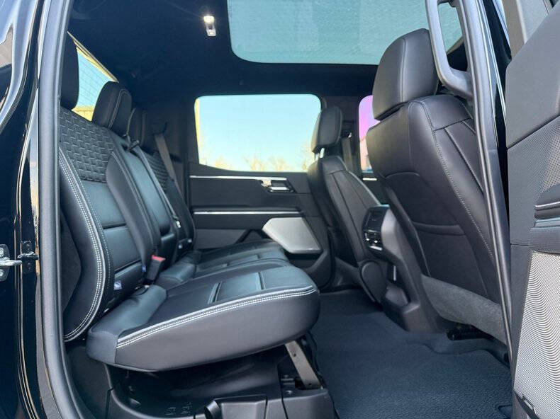 2025 GMC Sierra EV Denali