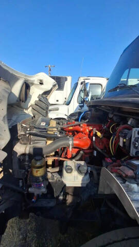 2017 Freightliner M2 106