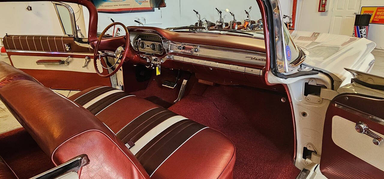 1960 Pontiac Ventura 95