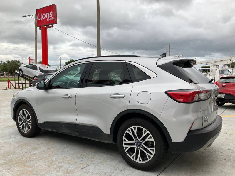 2020 Ford Escape SEL