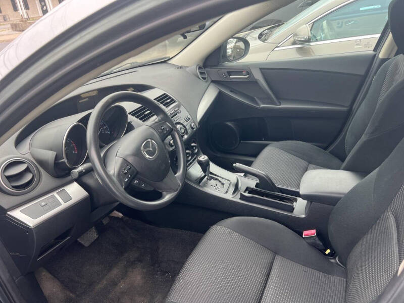 2013 Mazda MAZDA3 i Sport