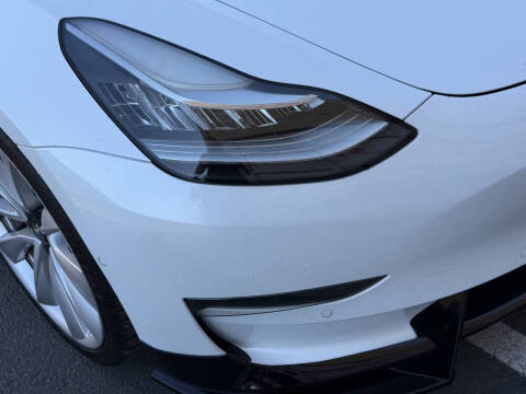 2018 Tesla Model 3 Performance
