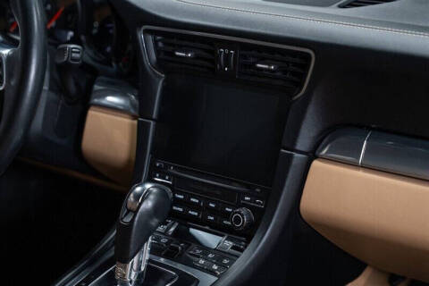 2019 Porsche 911 Carrera 4