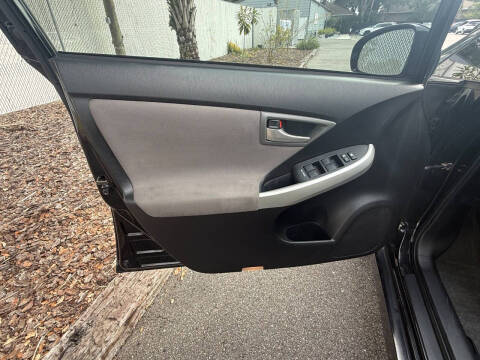 2014 Toyota Prius Two