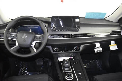 2025 Mitsubishi Outlander PHEV SE