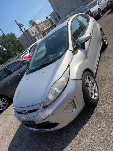 2011 Ford Fiesta SES