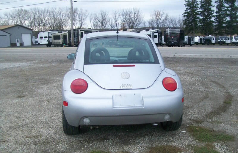 2002 Volkswagen New Beetle Sport