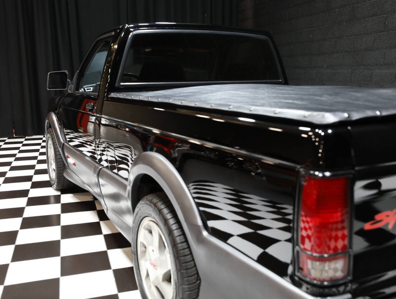 1991 GMC Syclone 26