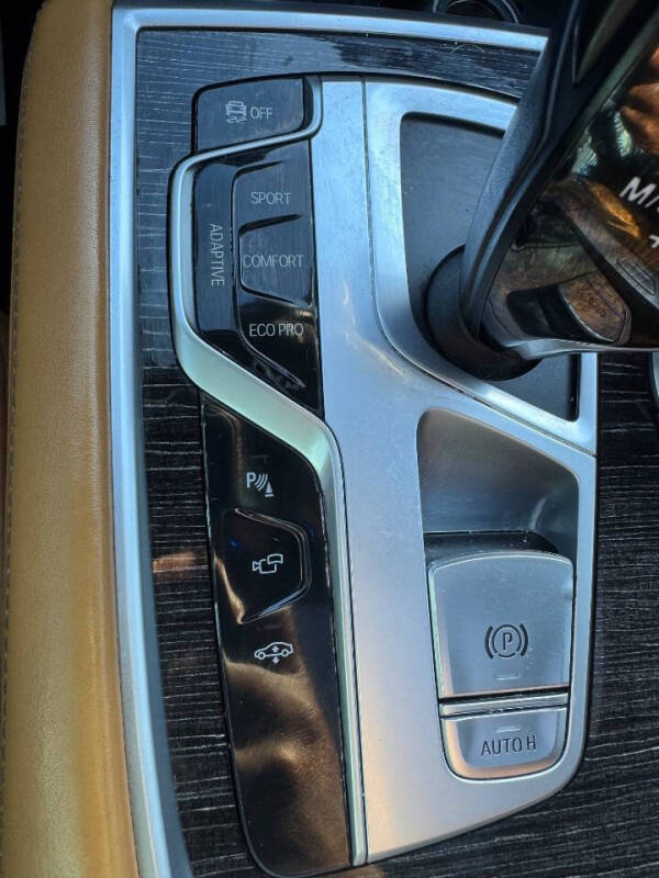 2017 BMW 7 Series 750i xDrive