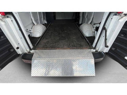 2022 Chevrolet Express 2500