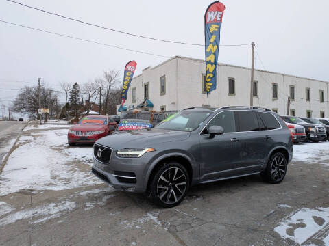 2018 Volvo XC90 T6 Momentum