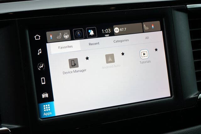 2024 Chrysler Voyager LX