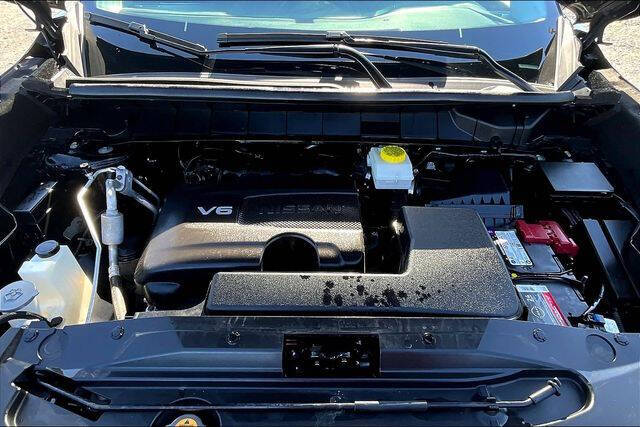 2023 Nissan Pathfinder SL