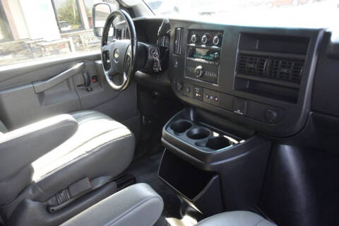 2022 Chevrolet Express 2500