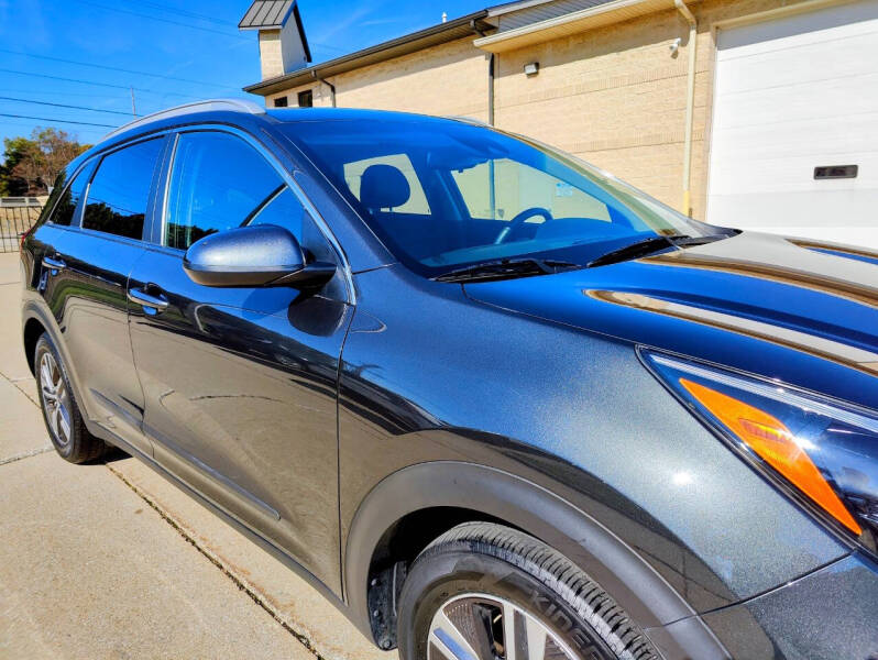 2022 Kia Niro Plug-In Hybrid LXS