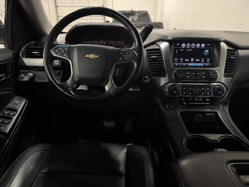 2017 Chevrolet Suburban LT