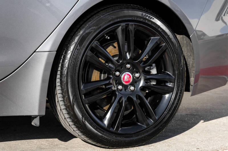 2020 Jaguar XE P250 S