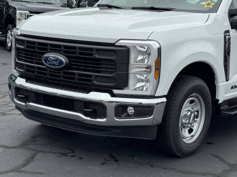 2025 Ford F-350 Super Duty XL