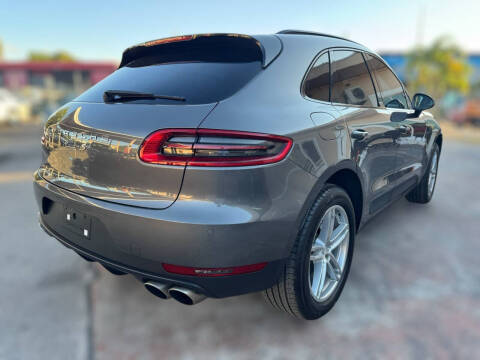 2016 Porsche Macan S