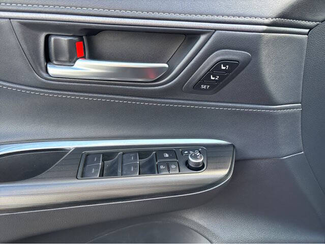 2024 Toyota Venza XLE