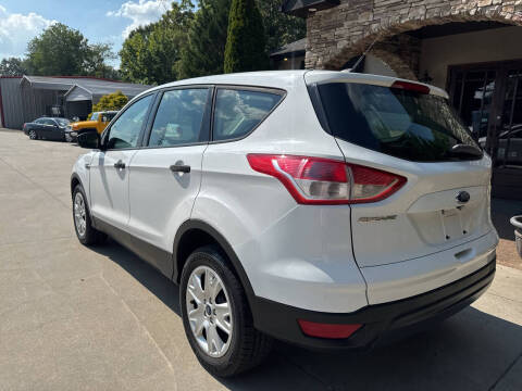2016 Ford Escape S