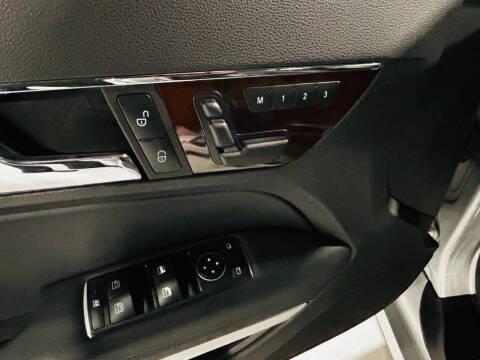 2011 Mercedes-Benz E350