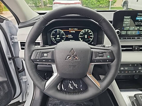 2025 Mitsubishi Outlander PHEV SEL