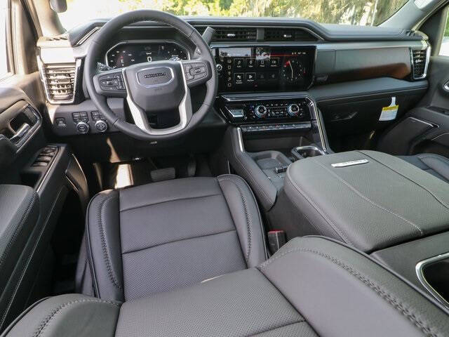 2025 GMC Sierra 3500HD