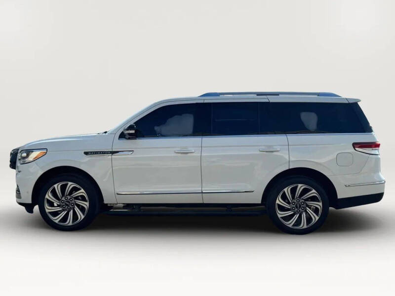 2022 Lincoln Navigator Reserve