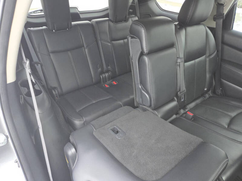 2020 Nissan Pathfinder Platinum