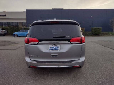 2018 Chrysler Pacifica Touring L