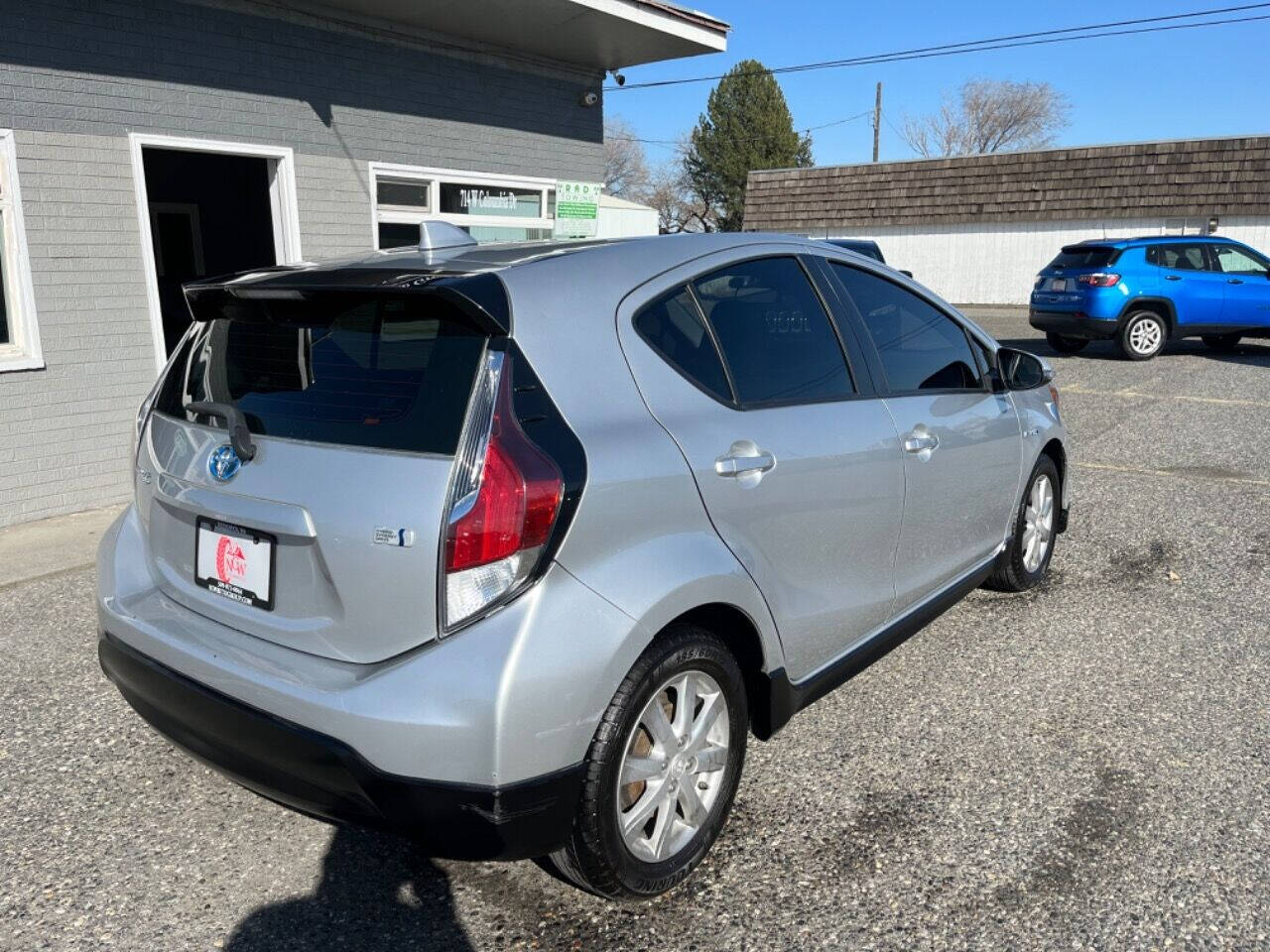 2017 Toyota Prius c for sale at NCW AUTO GROUP in Kennewick, WA