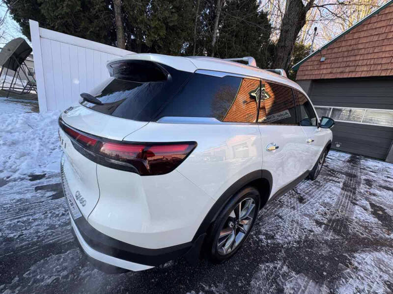 2025 Infiniti QX60 Luxe