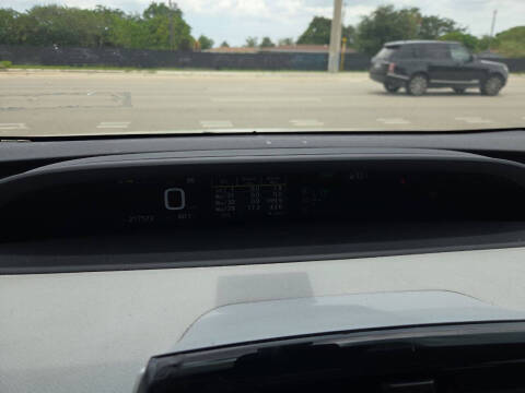 2017 Toyota Prius Three