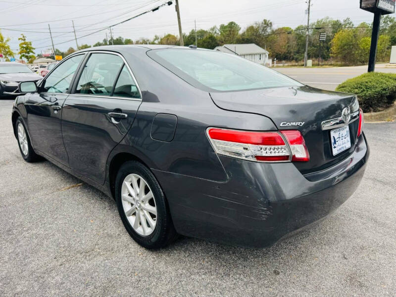 2011 Toyota Camry null photo 5