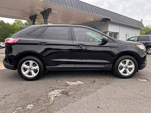 2021 Ford Edge SE