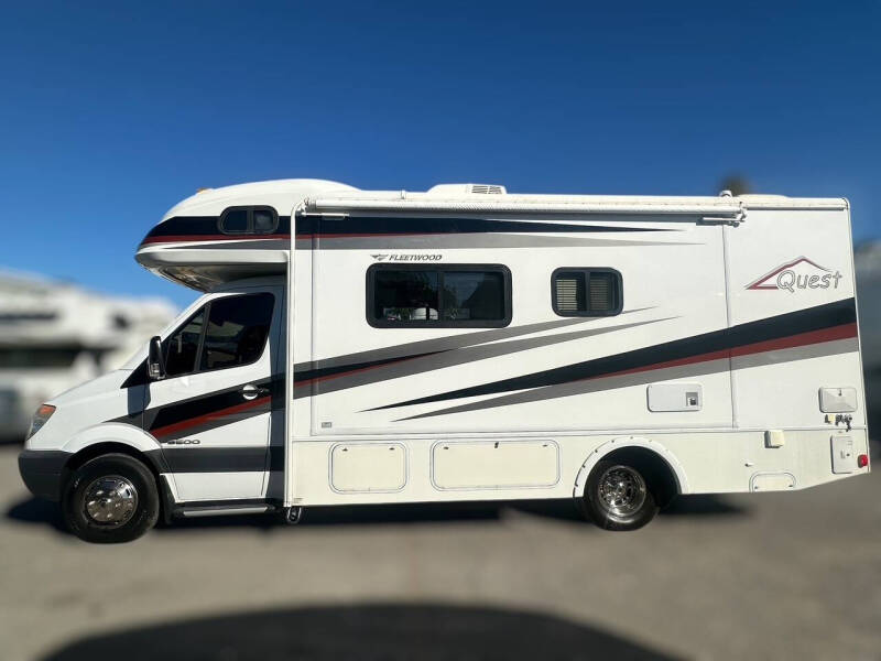 2010 Fleetwood RV QUEST 24E