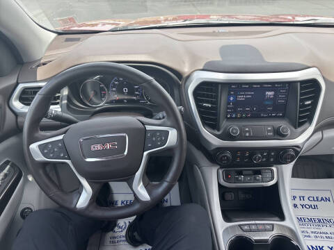 2023 GMC Acadia SLT