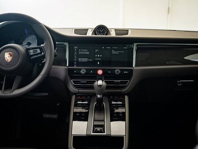 2025 Porsche Macan S