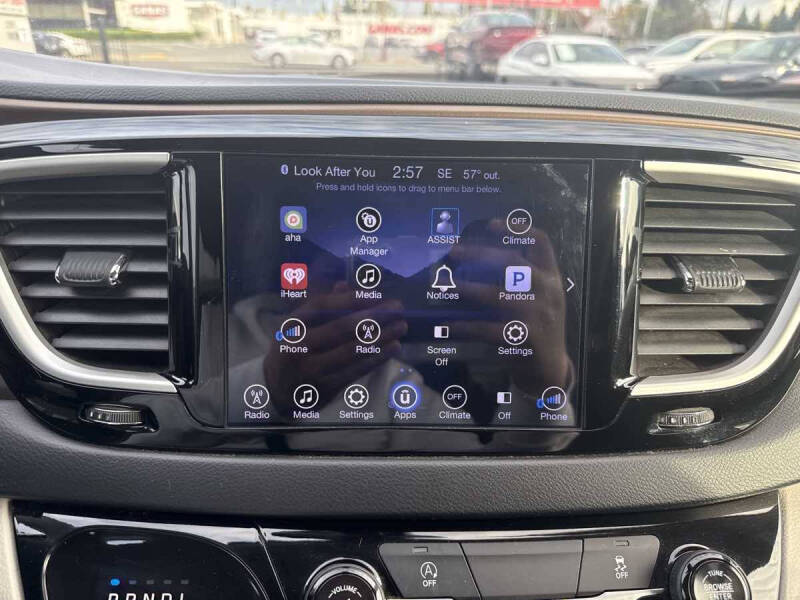 2017 Chrysler Pacifica Touring