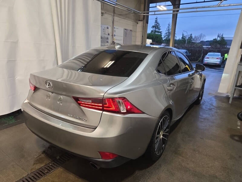 2015 Lexus IS 250
