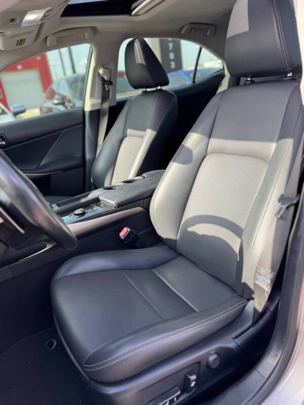 2015 Lexus IS 250