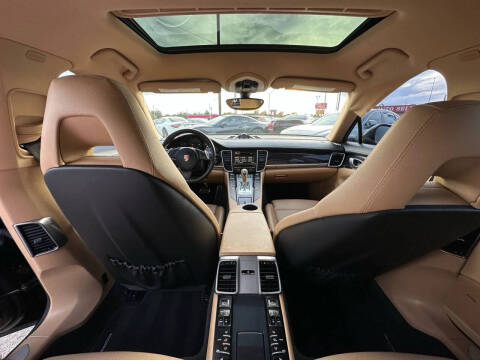 2015 Porsche Panamera