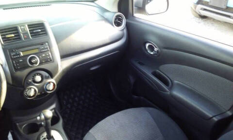 2014 Nissan Versa 1.6 SV