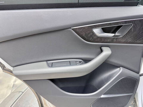 2021 Audi Q8 quattro Prestige 55 TFSI