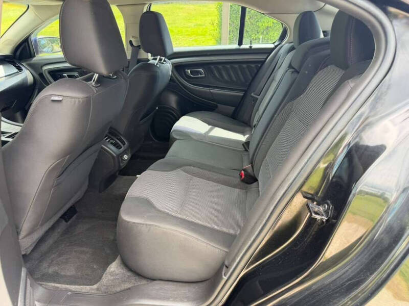 2011 Ford Taurus SEL